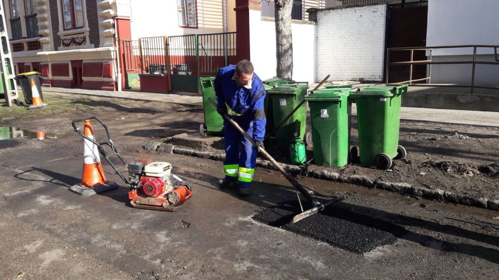 Kátyúztak és várják a további bejelentéseket