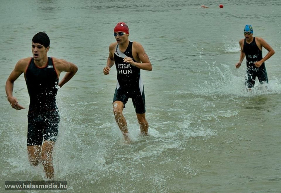 Halasi Hajtás: triatlon a Sóstón