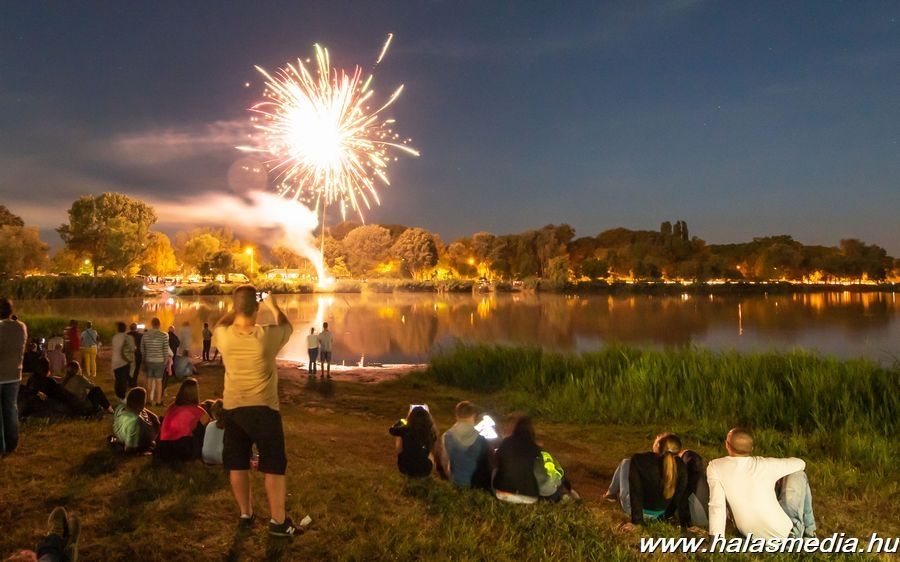 Ezrek ünnepeltek a Sóstón (galéria)