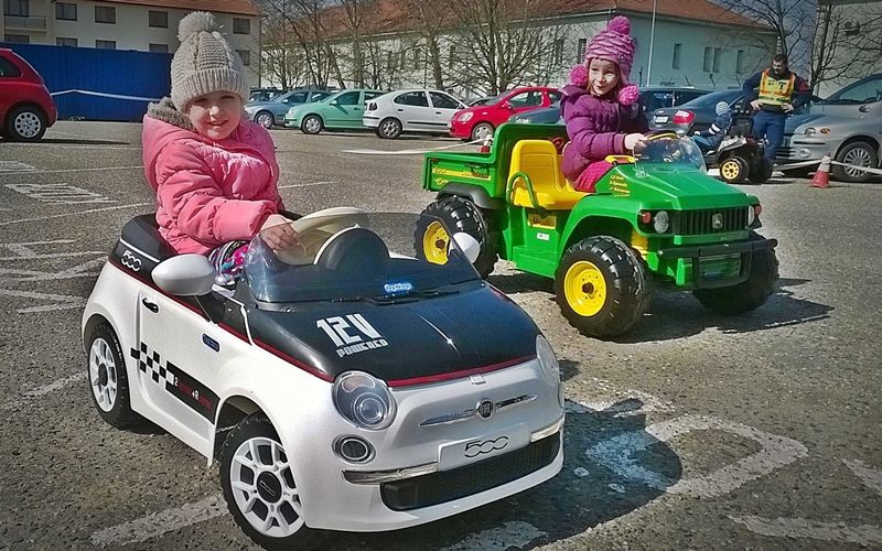 (►) Autóverseny a rendőrségen