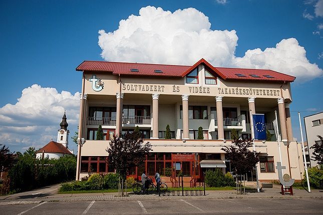 Vádemelés: bűnszervezet a vadkerti takaréknál