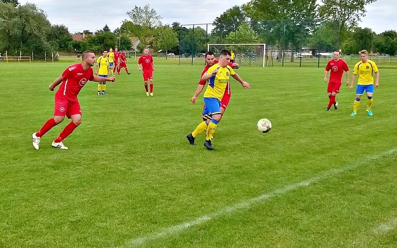 Történelmi döntetlen 