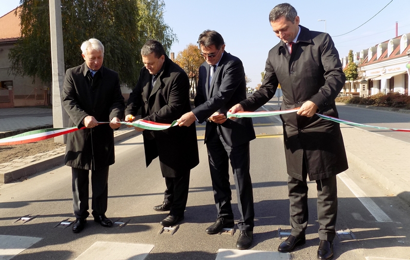 Megújult az 53-as főút