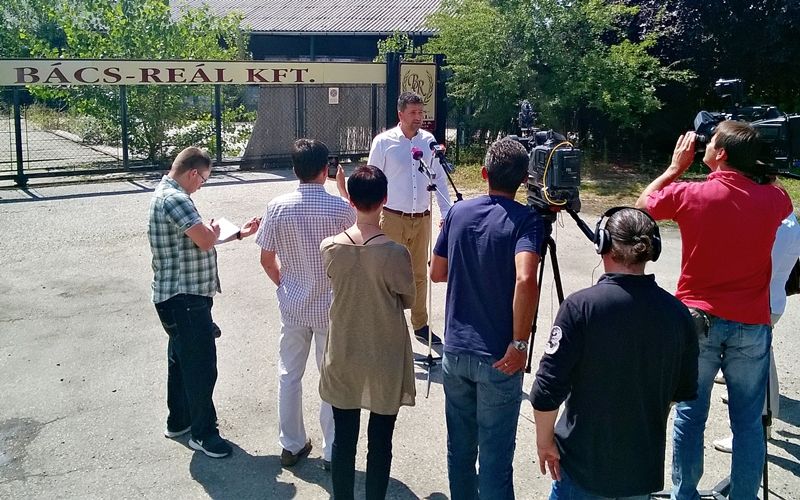 Minél előbb fel kell számolni a veszélyes telephelyeket