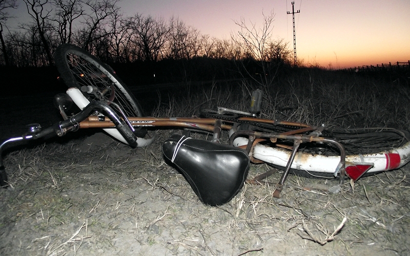 Mentőhelikopter jött a kerékpárosért (videó)