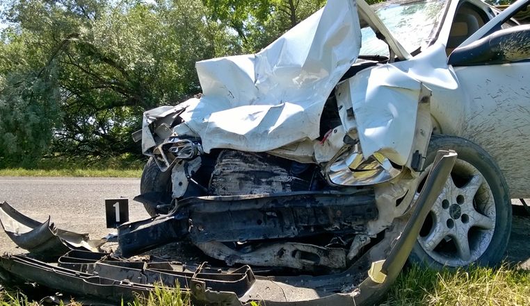 Frontális ütközés, két sérült