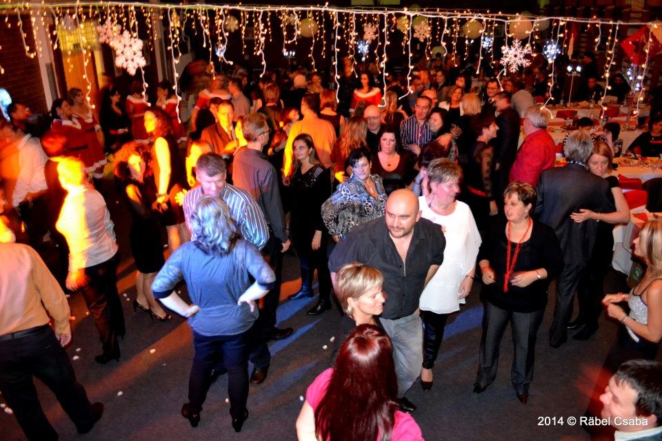 Fantasztikus hangulat a bálban (videóval)