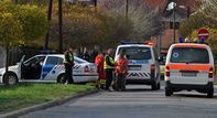 Rendőrök fékezték meg a késsel a kezében őrjöngő férfit