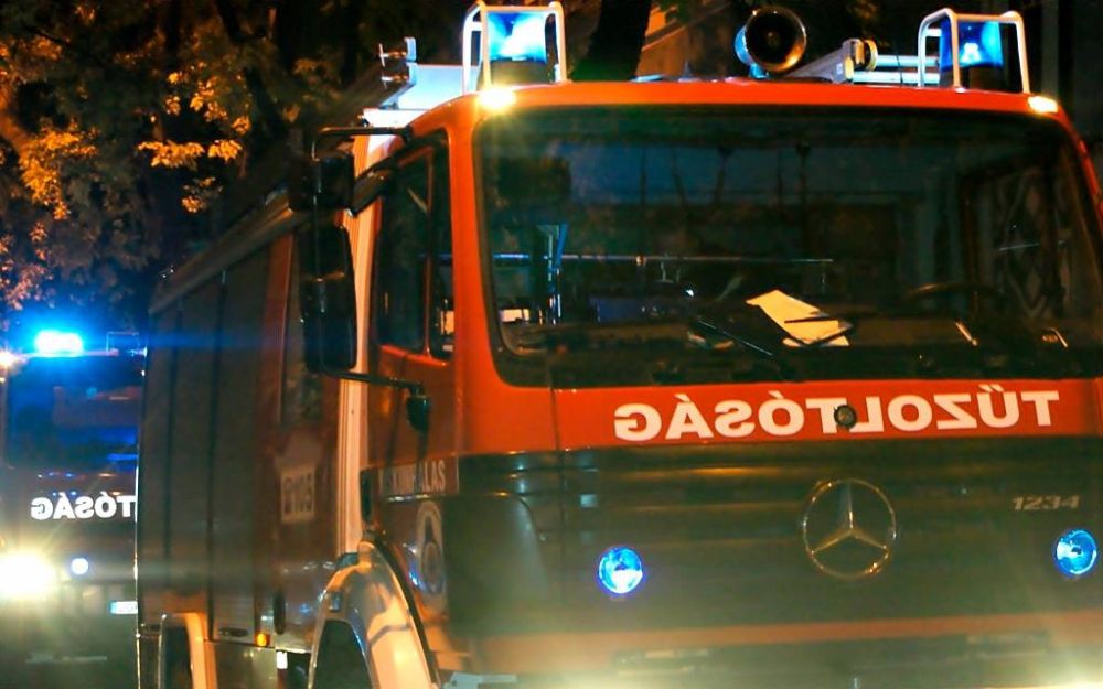 Árokba hajtott az autó