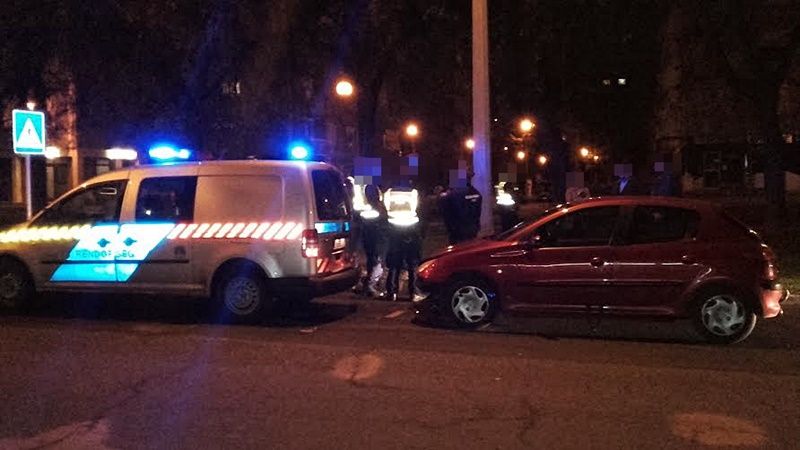 Rendőrautónak ütközött 