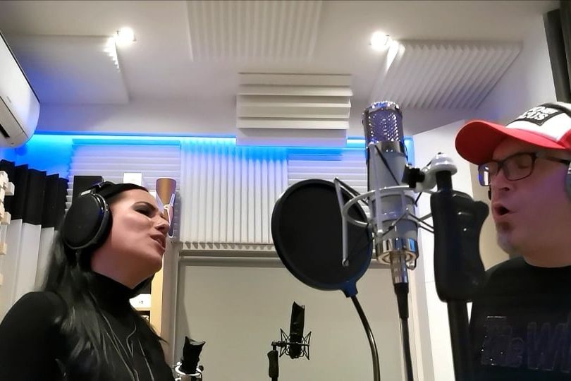 (►) Szirota Jenniferrel duettezett a Gypo Circus