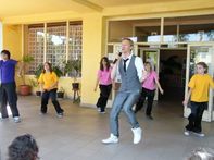 Gyermeknap sztárfellépővel