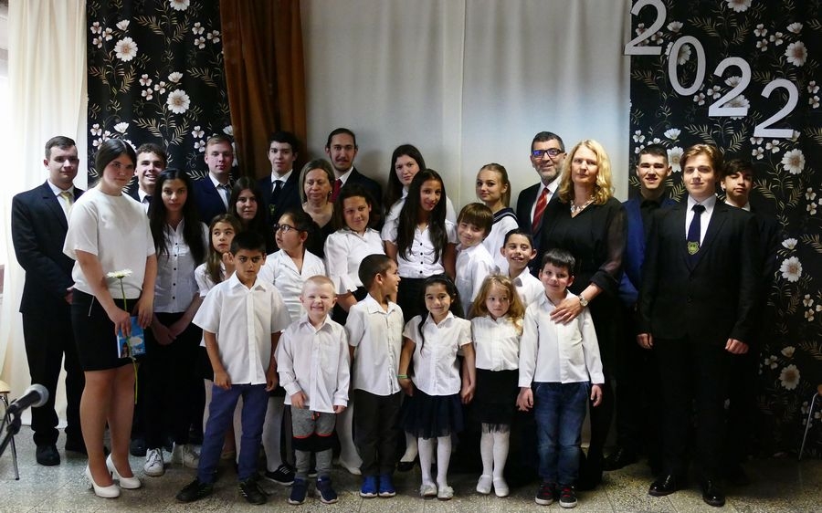 Meghitt, ünnepélyes ballagás a Bernáth Kollégiumban