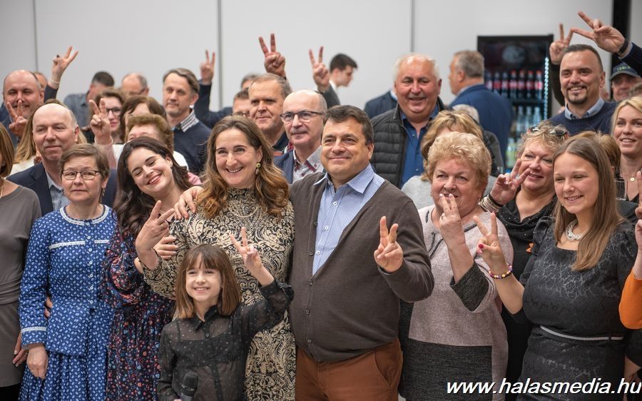 Örömünnep a FIDESZ-KDNP eredményvárón