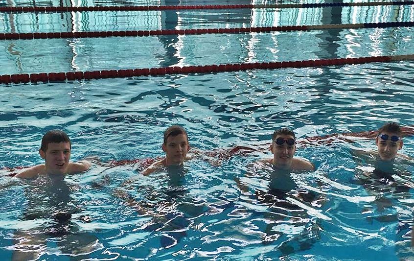 Helytálltak a bibós úszók