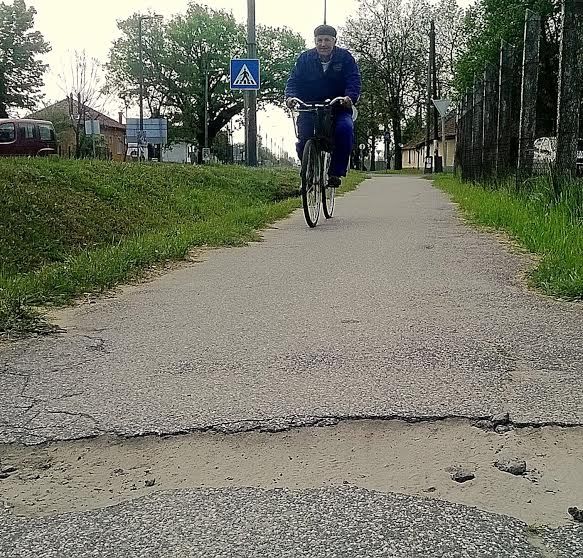 Holdbéli kerékpárutak