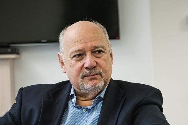 Halasra látogat az úszószövetség elnöke