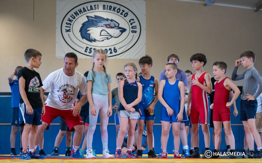 Birkózó edzőtábor a Halasi Farkasok otthonában (galéria)