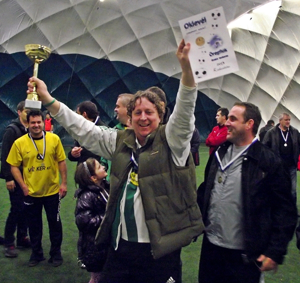 A Csirkefogó és a Sun-Set a bajnok