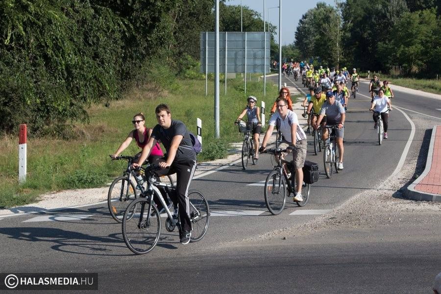 Már lehet rá regisztrálni