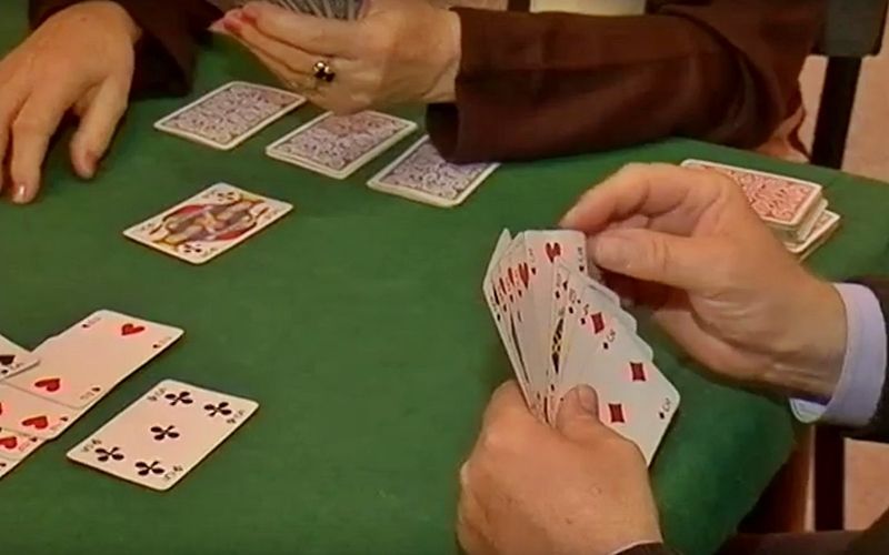 (►) Önt is várja a Halasi Bridzs Klub