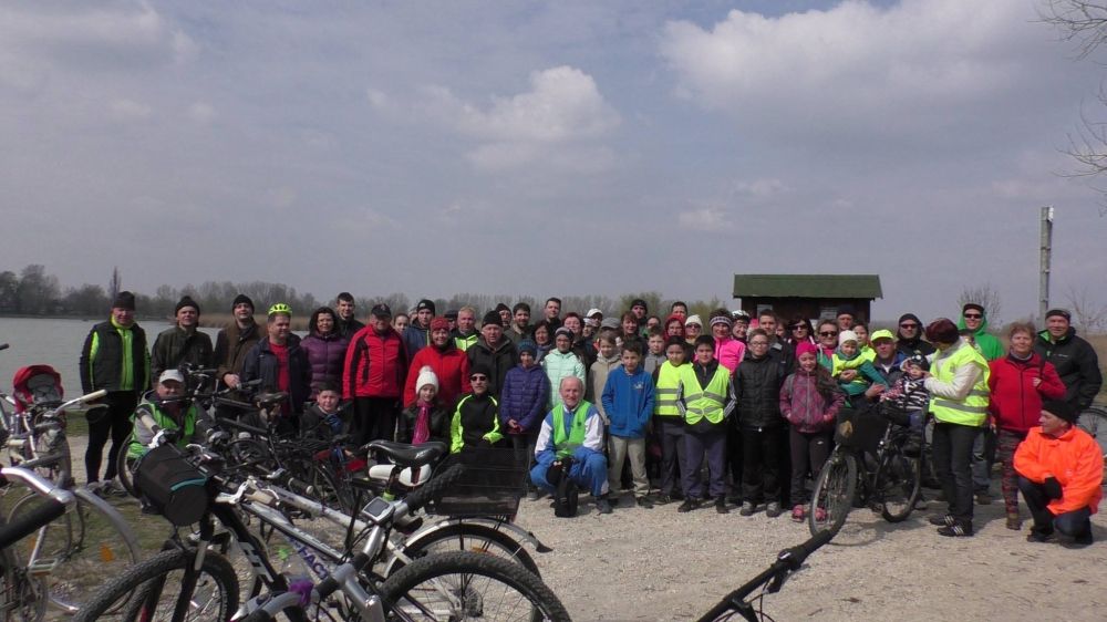 (►) Kerékpáros túra a Víz Világnapján