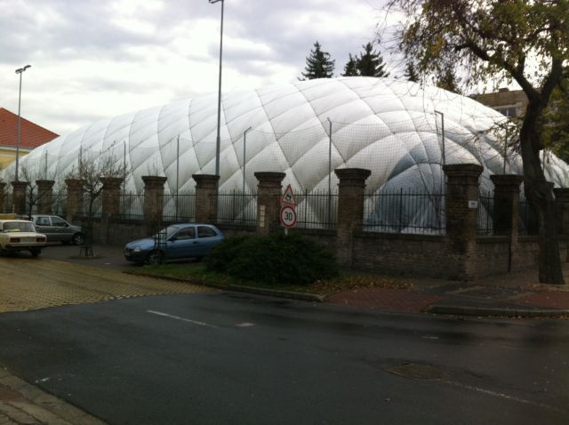 Újra áll a Buborék