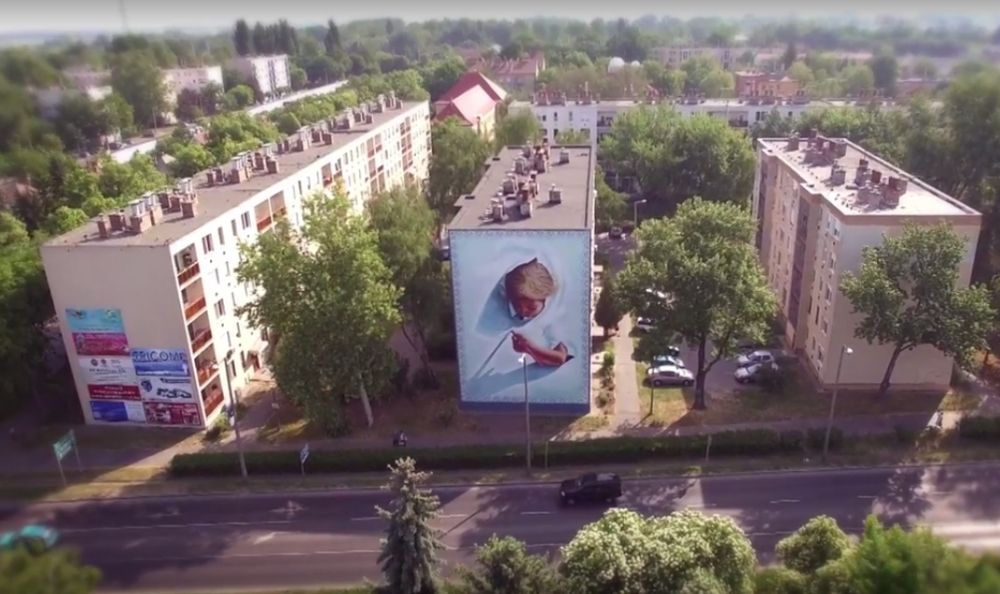 (►) Fantasztikus! Így készült a halasi óriás falfestmény