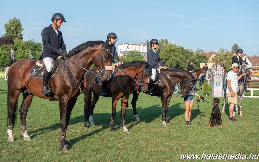 Rézi a csapatverseny győztese