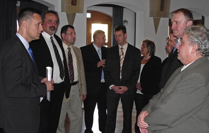 SHT: a polgármesternek többség kell