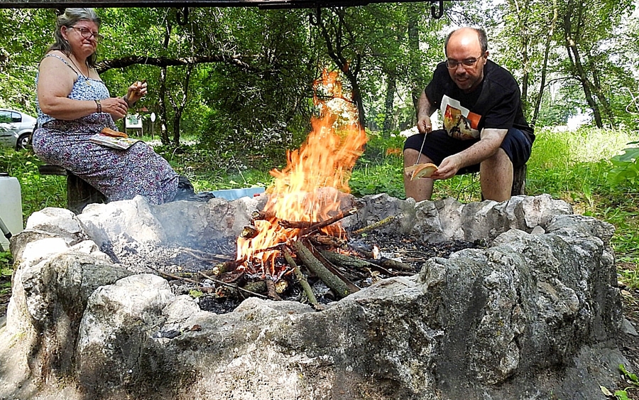 Verselős juniális a Sóstón