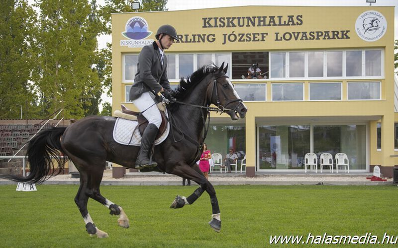 Filces pályára váltottak