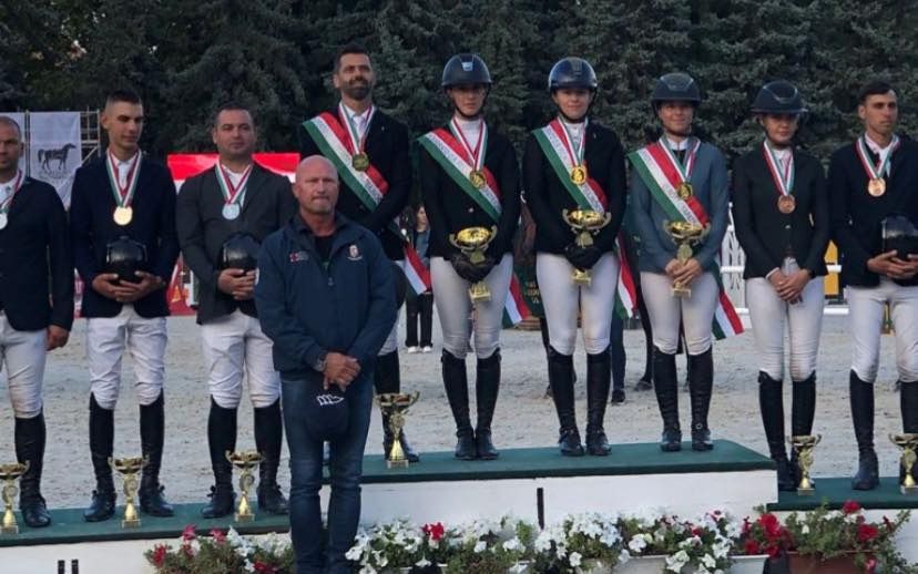 Díjugrató csapatbajnoki cím halasiakkal