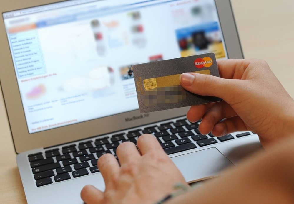 Ne adja meg adatait az interneten!