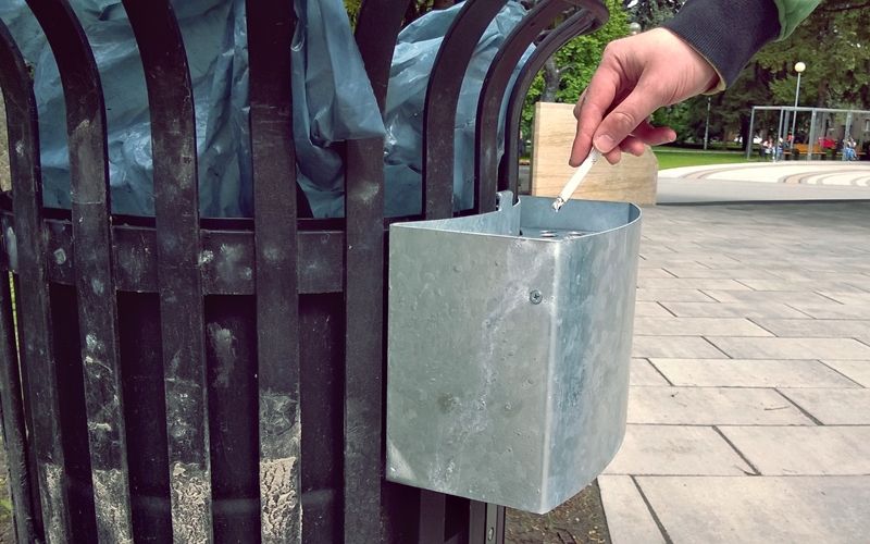 Elkészültek a főtéri csikktartók