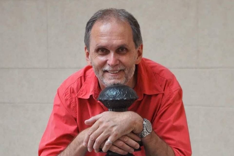 Létezel vagy élsz?