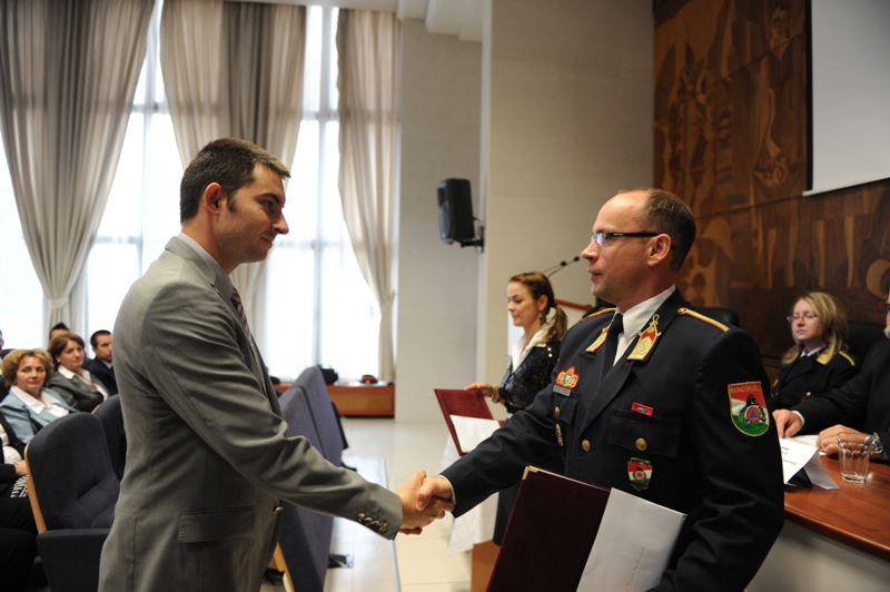 Minősítő oklevél a Tüzes Kunoknak