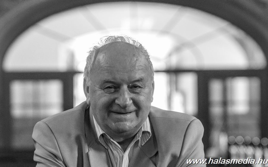 Ma hajnalban elhunyt Dr. Czár Imre