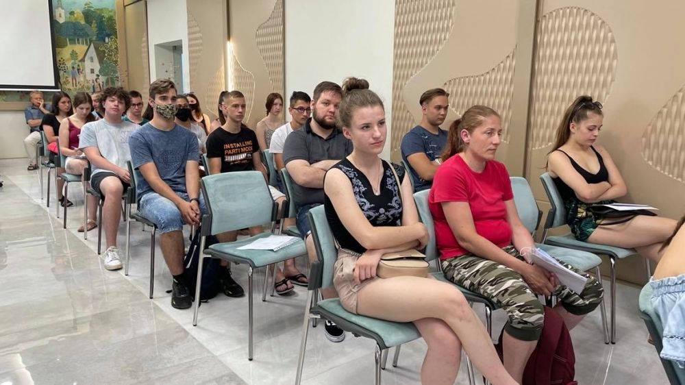 Ötven fiatal kapott önkormányzati nyári munkát