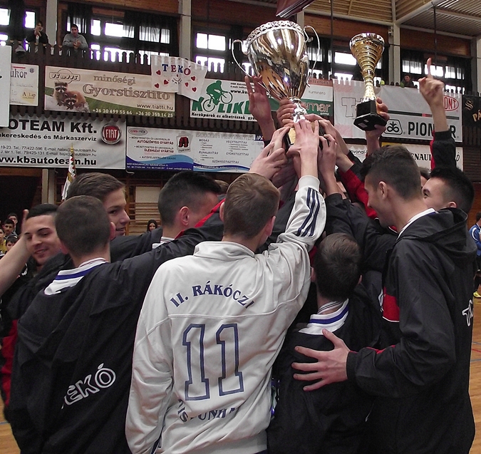 Dózsa ötödik aranya