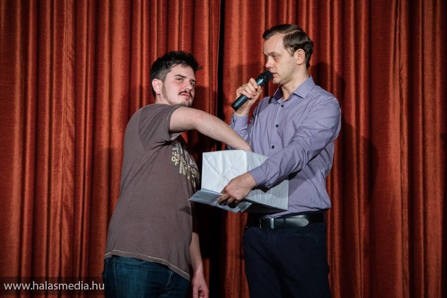 Két nagy dumás Halason