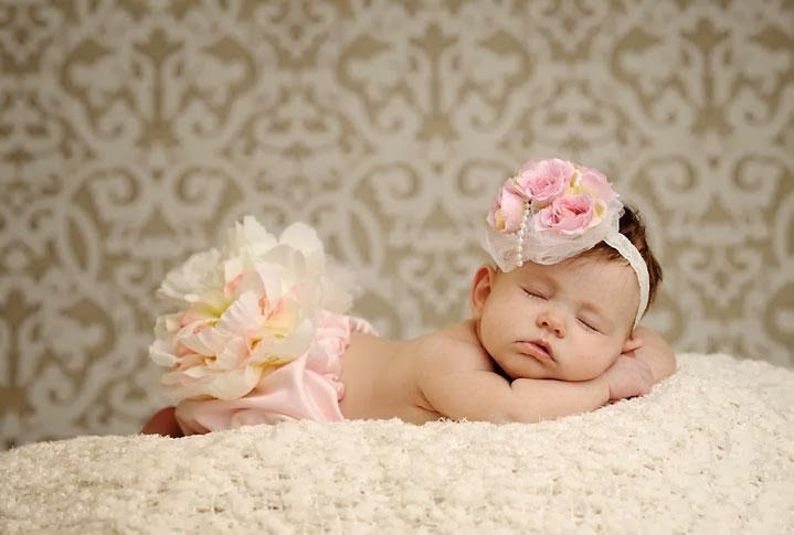 Kamilla az újév első babája