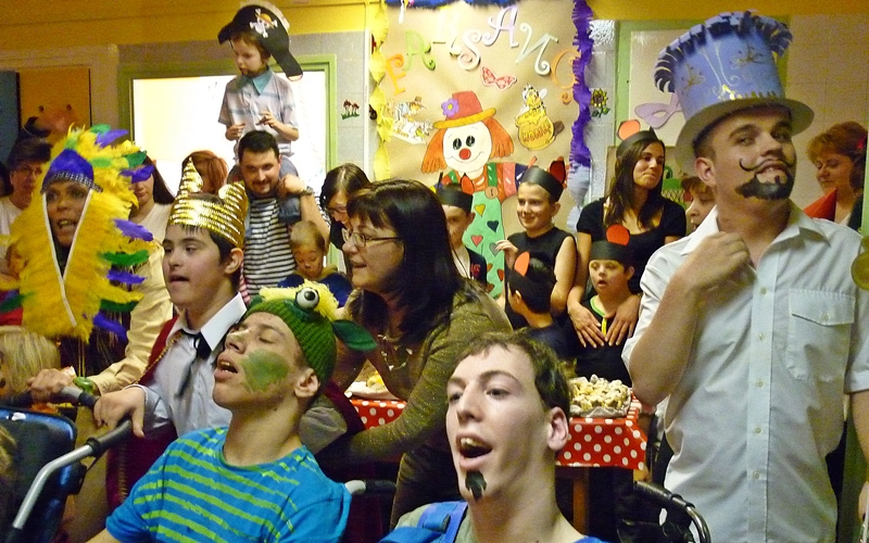 Bál és fejlesztési tervek az EGYMI-ben