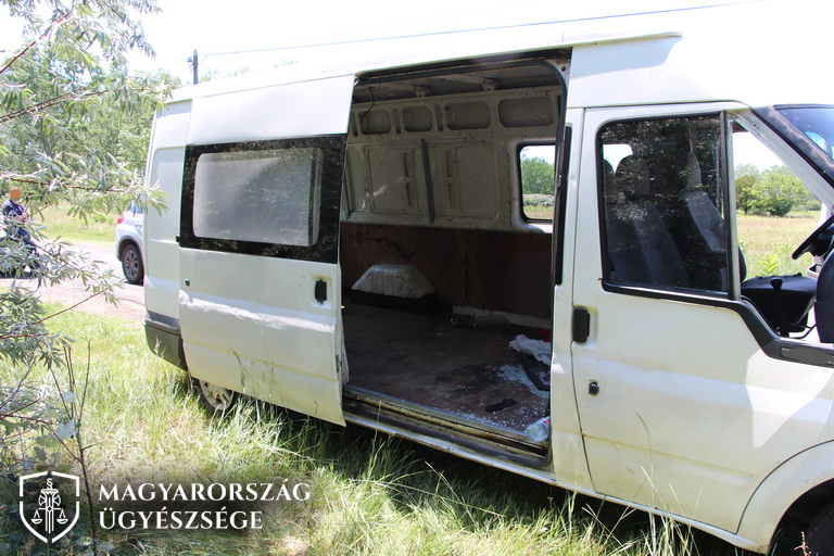 Jogsija sem volt az embercsempésznek