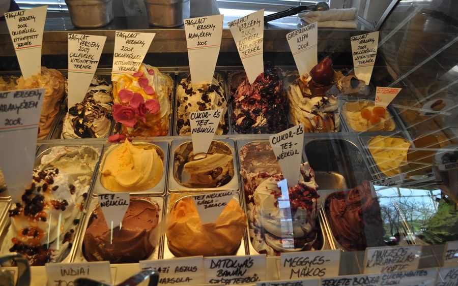 (►) Megkezdődött a fagyiszezon Halason