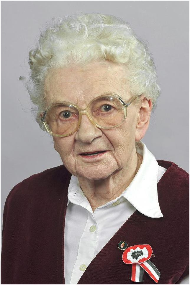 Elhunyt Fésűs Éva, a gyermekéveit Halason töltő meseíró