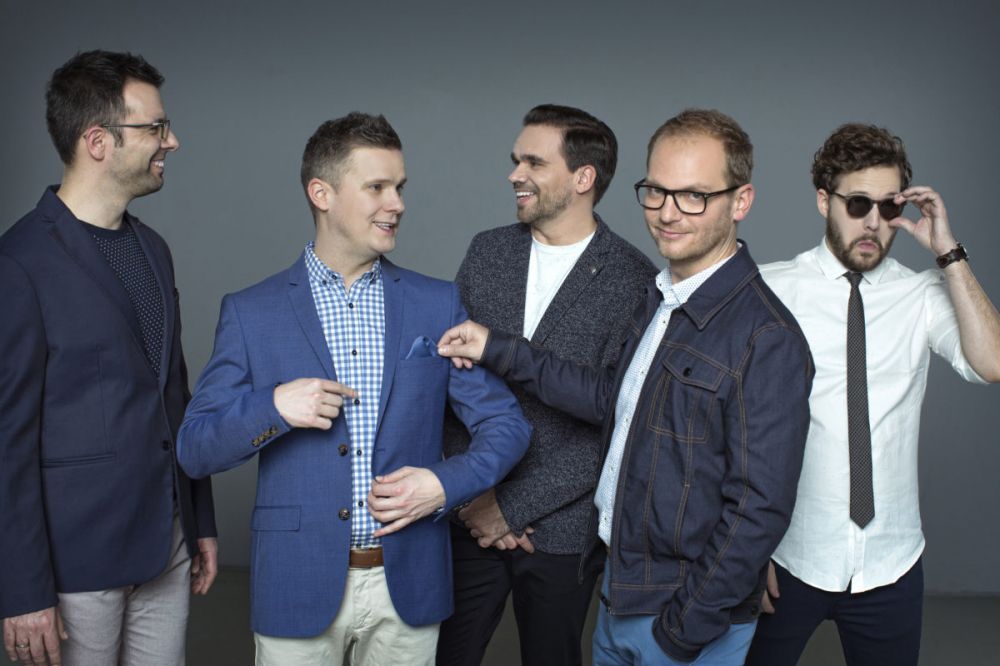 Filharmónia a Fool Moonnal