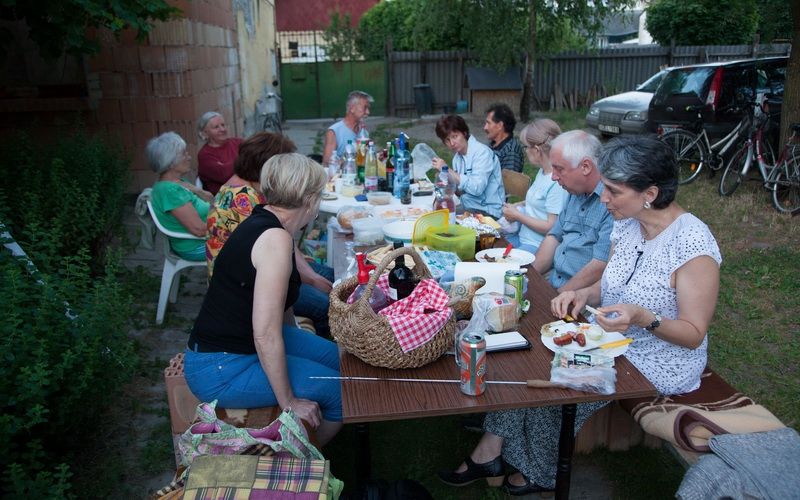 Júliusi Forrás-Új Tükör Klub