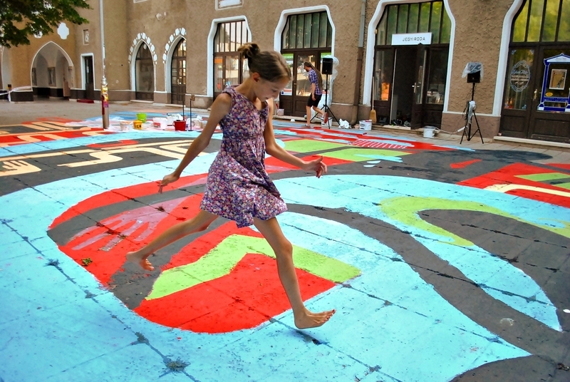 Fotózkodjon a főtéren, és nyerjen!