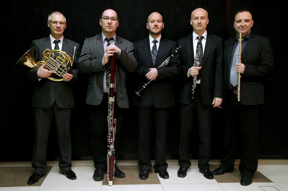 Fúvószene a halasi főtéren